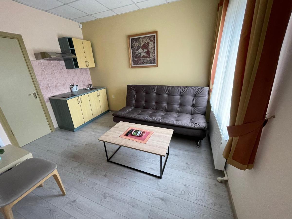 Medziotoju Kiemelis Hotel Palanga Buitenkant foto