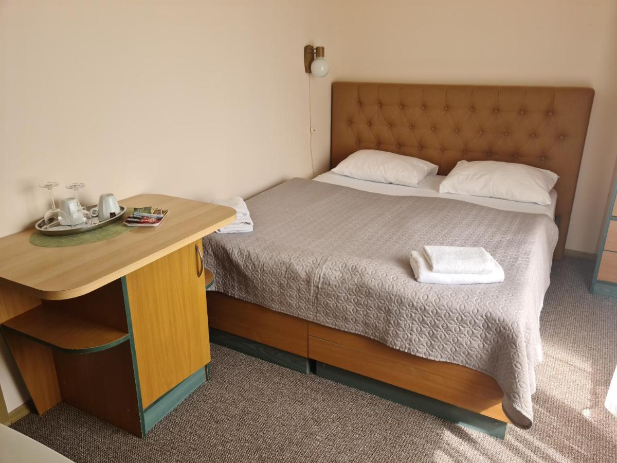 Medziotoju Kiemelis Hotel Palanga Buitenkant foto