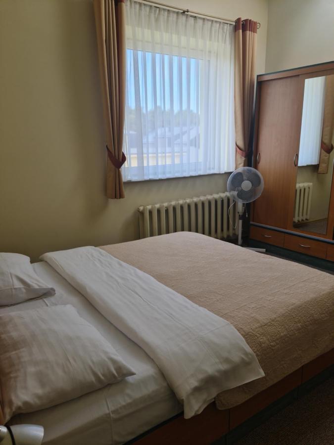 Medziotoju Kiemelis Hotel Palanga Buitenkant foto