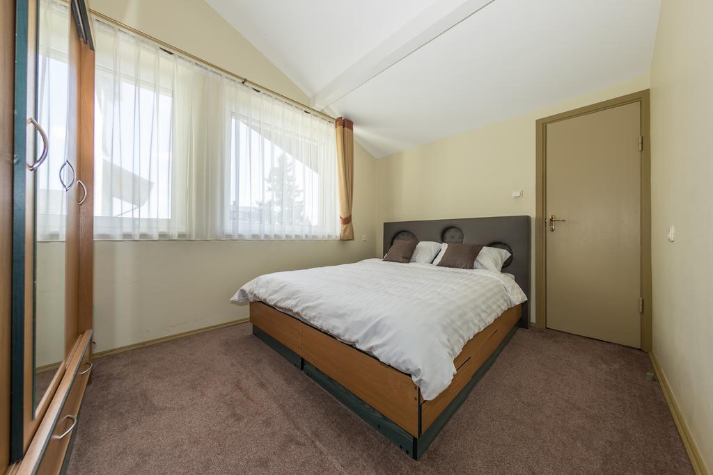Medziotoju Kiemelis Hotel Palanga Buitenkant foto