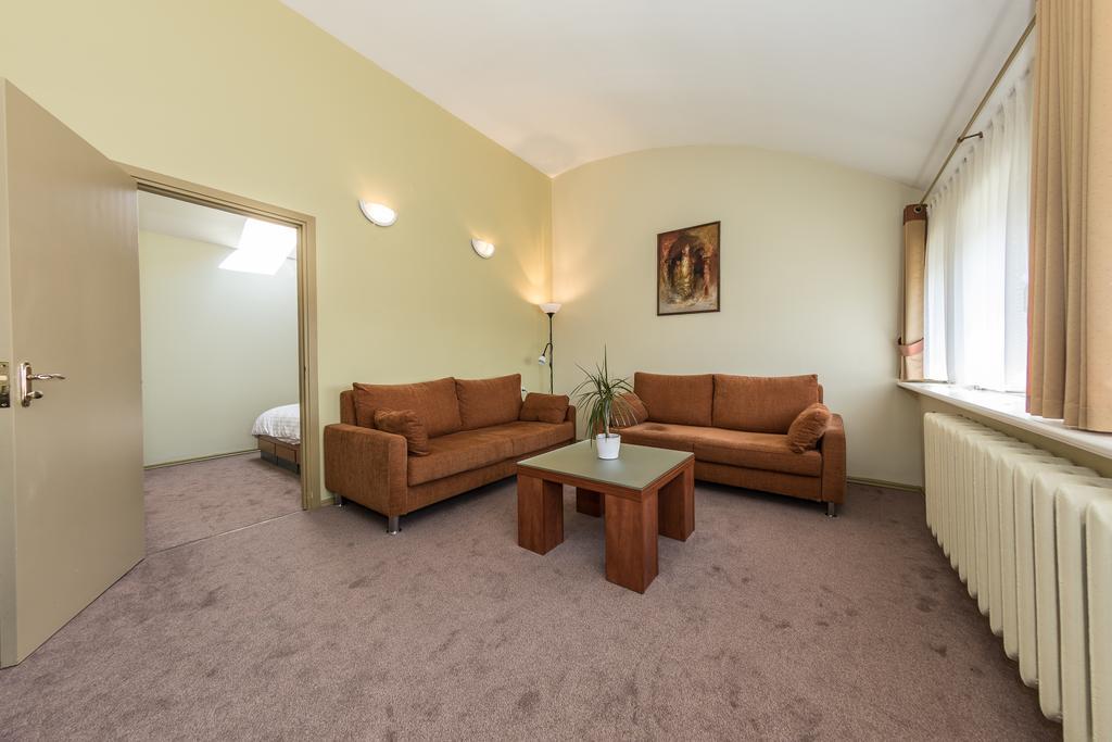 Medziotoju Kiemelis Hotel Palanga Buitenkant foto