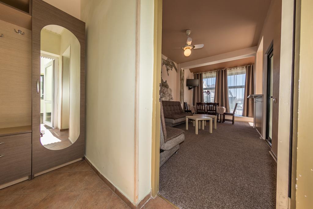 Medziotoju Kiemelis Hotel Palanga Buitenkant foto
